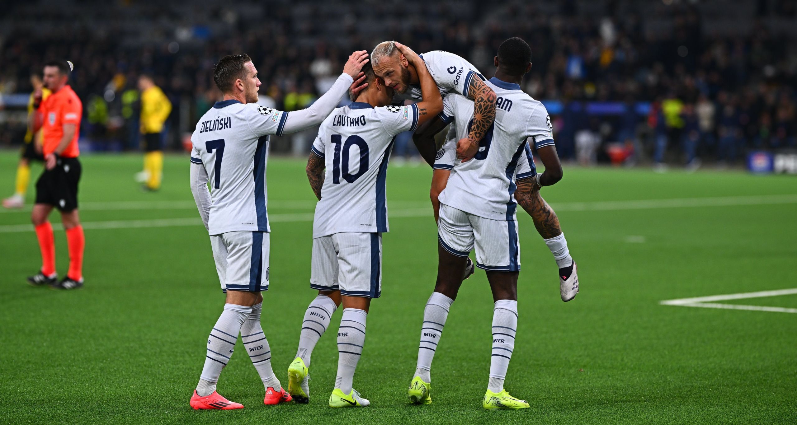 Ο Τουράμ έσωσε την Ίντερ από τα… παιδάκια! (vids)