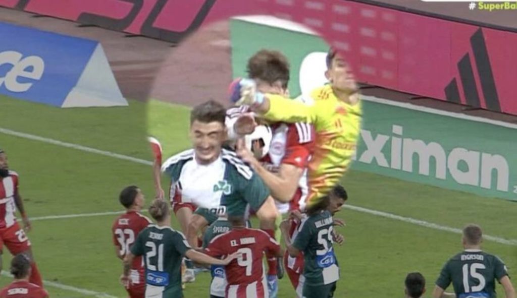 Η… αγκαλιά του Ρέτσου στο ντέρμπι που έγινε viral! (vid)