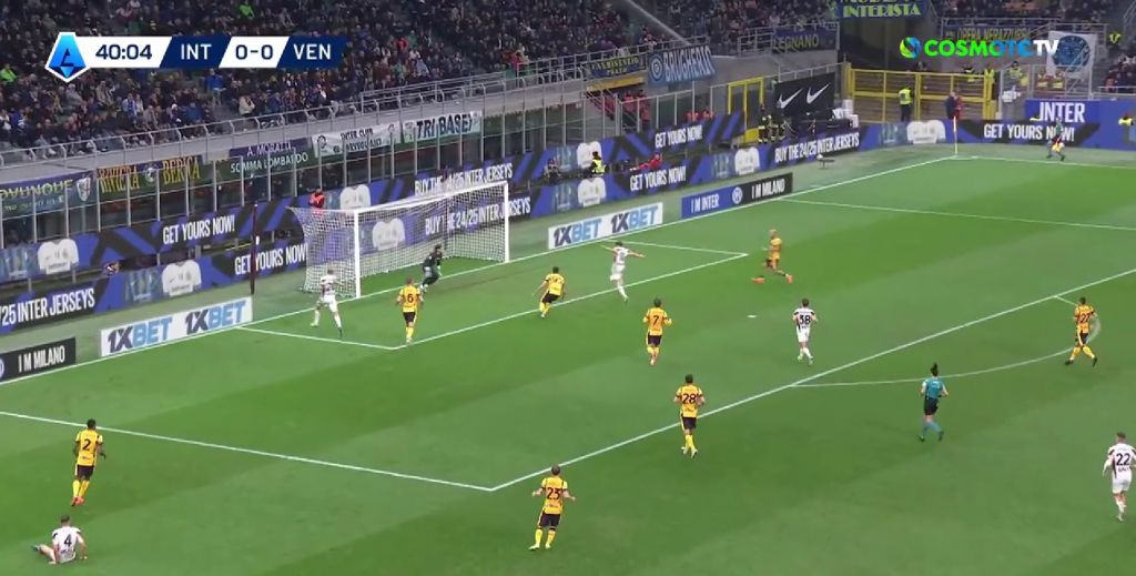 Δεν είναι άνθρωπος, είναι… αίλουρος ο Ζόμερ: Έκανε την επέμβαση της σεζόν! (vid)