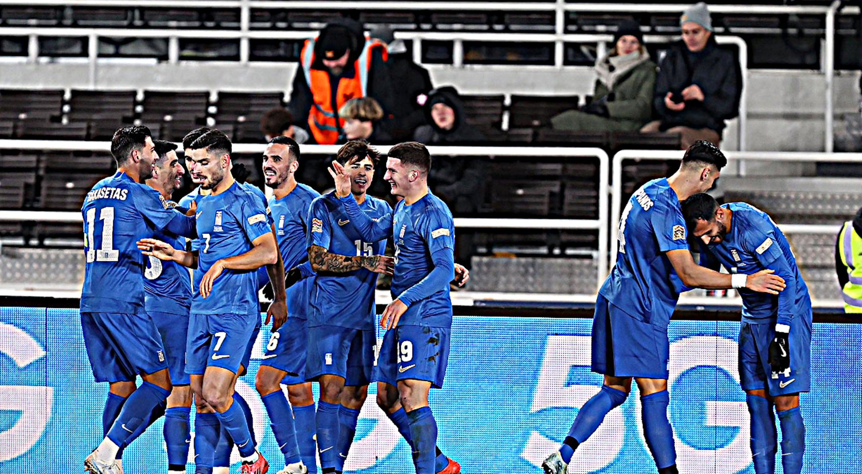 Στα δύσκολα και στα κρύα… Εθνικάρα! (vids)