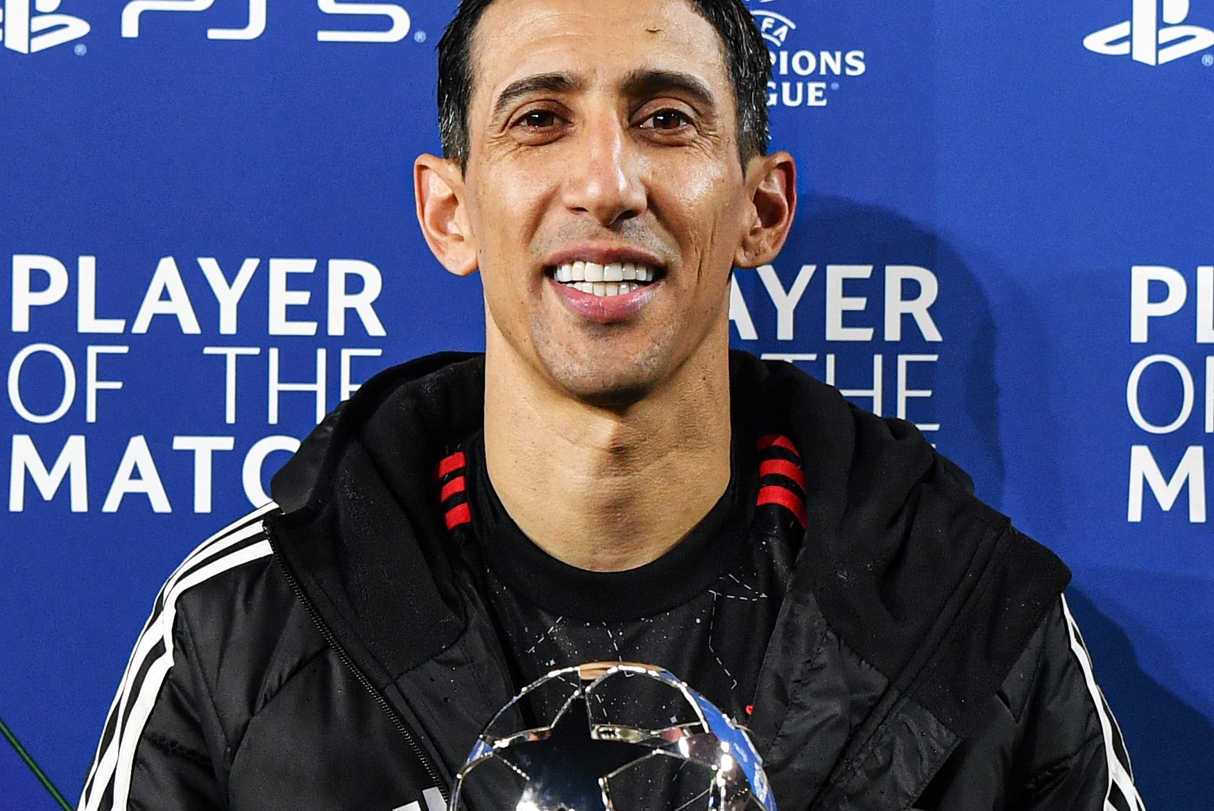 Ο Ντι Μαρία θέλει… σκοτώσει τους δύο «GOATS»: Έφαγε τον Μέσι, τώρα φουλάρει για Κριστιάνο! (pic)