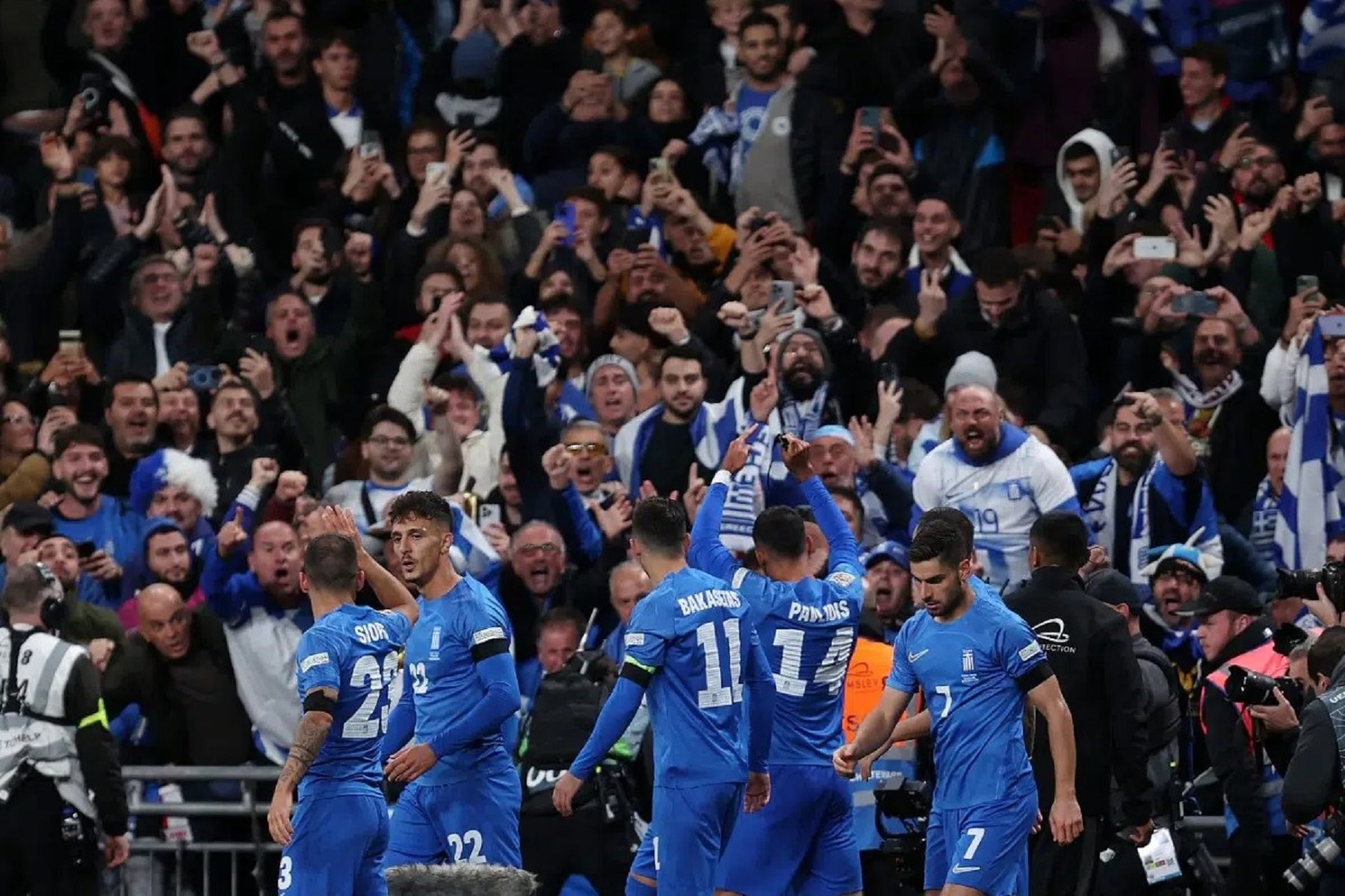 «Παράνοια» για την Εθνική – Έφυγαν 50.000 εισιτήρια για το ματς με Αγγλία!