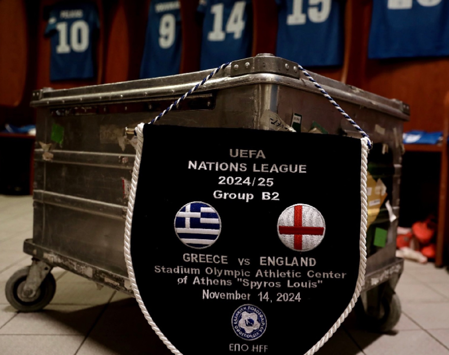 Ελλάδα – Αγγλία: «Η καρδιά της ομάδας χτυπά εδώ» (pic)