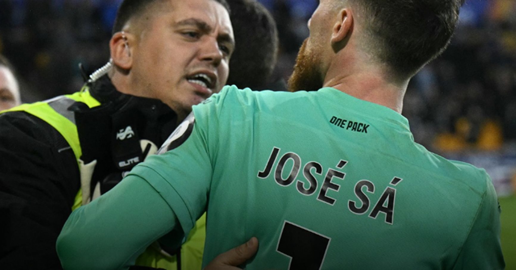 Πρώτο θέμα στην Αγγλία ο Ζοσέ Σα: Χύμηξε σε οπαδό! (pics)