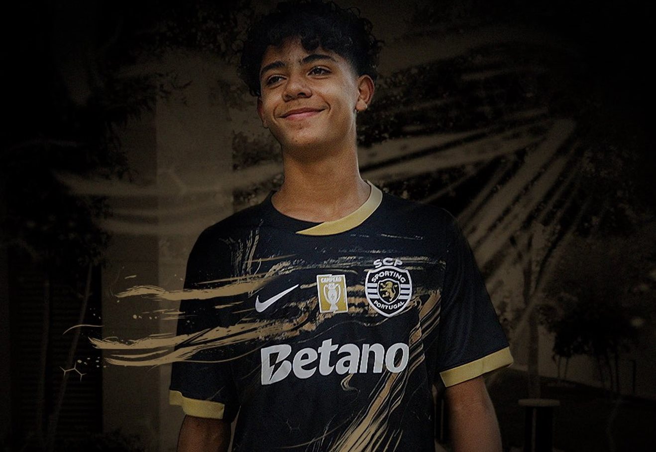 Σπόρτινγκ, αυτό είναι το μεγαλείο σου: Φανέλα από τις ΛΙΓΕΣ για να τιμήσει τον Κριστιάνο! (pics)