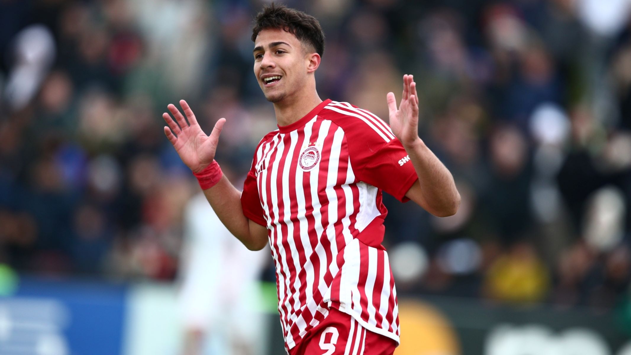 Οι Ιταλοί αποθεώνουν τον Κωστούλα: «Μοιάζει με τον Μπενζεμά»