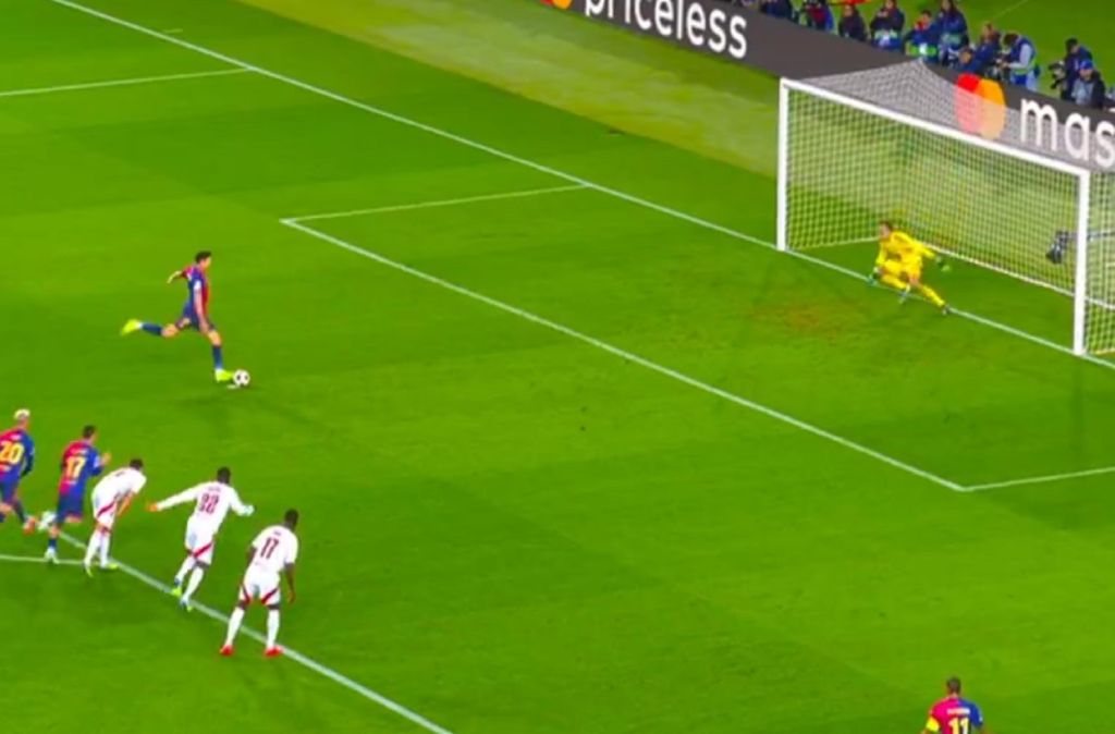 Χτύπησε… 100άρι από τη βούλα ο Λεβαντόφσκι! (vid)