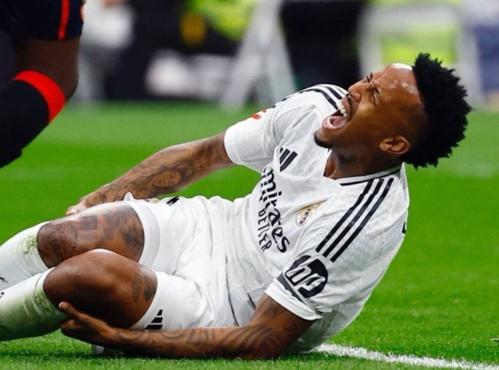 Ούρλιαζε από τους πόνους ο Μιλιτάο – Φόβοι για νέα ρήξη χιαστών (vid)