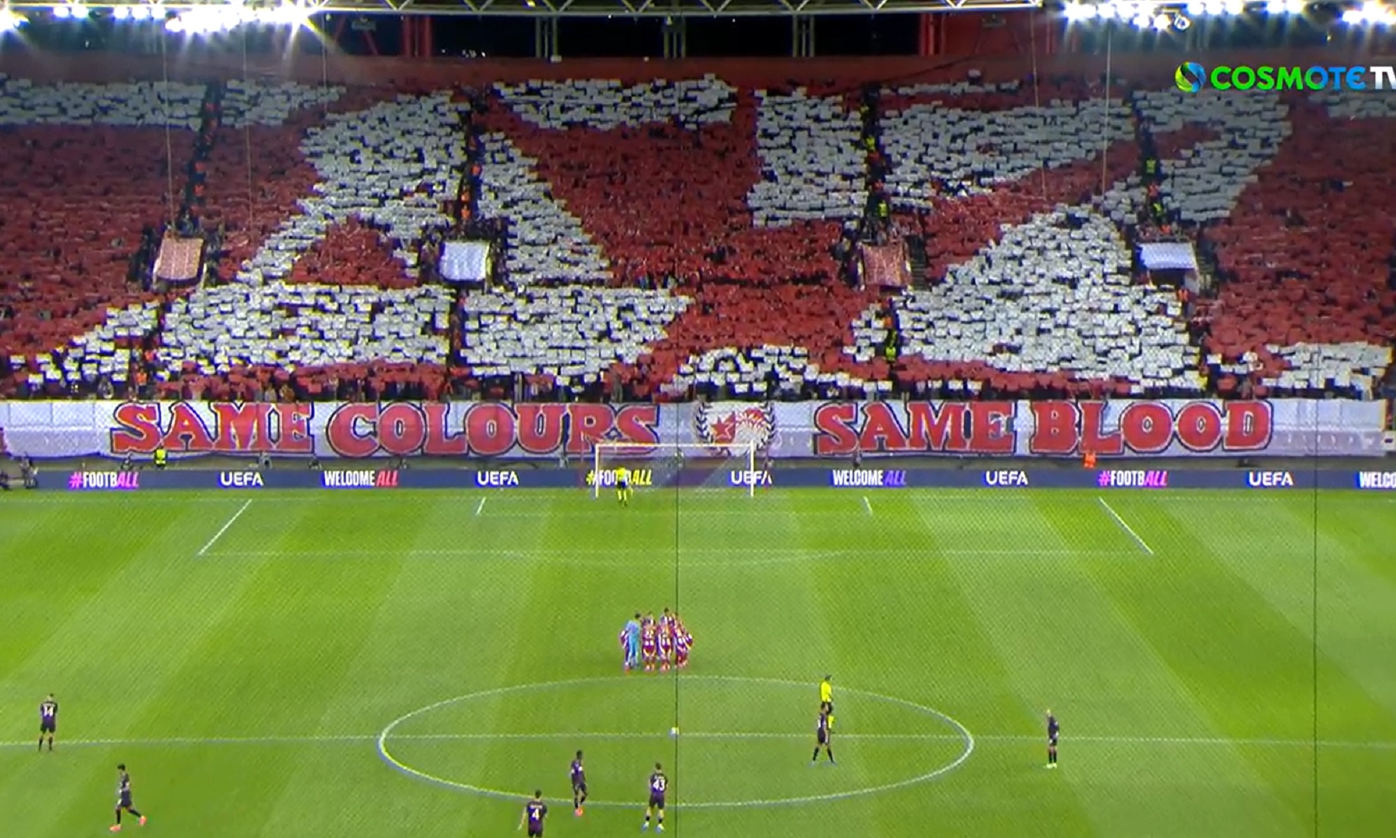 Μια φωνή το κατάμεστο «Καραϊσκάκης» στο πλευρό του Ολυμπιακού (vid)