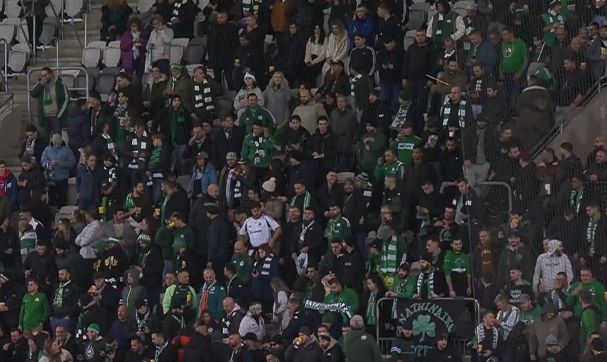 «Πρασίνισε» το γήπεδο της Τζουργκάρντεν (vid)