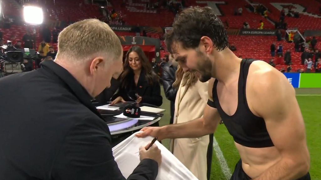 Παίκτης του ΠΑΟΚ διέκοψε τον Σκόουλς και του ζήτησε αυτόγραφο για τον πατέρα του (vid)