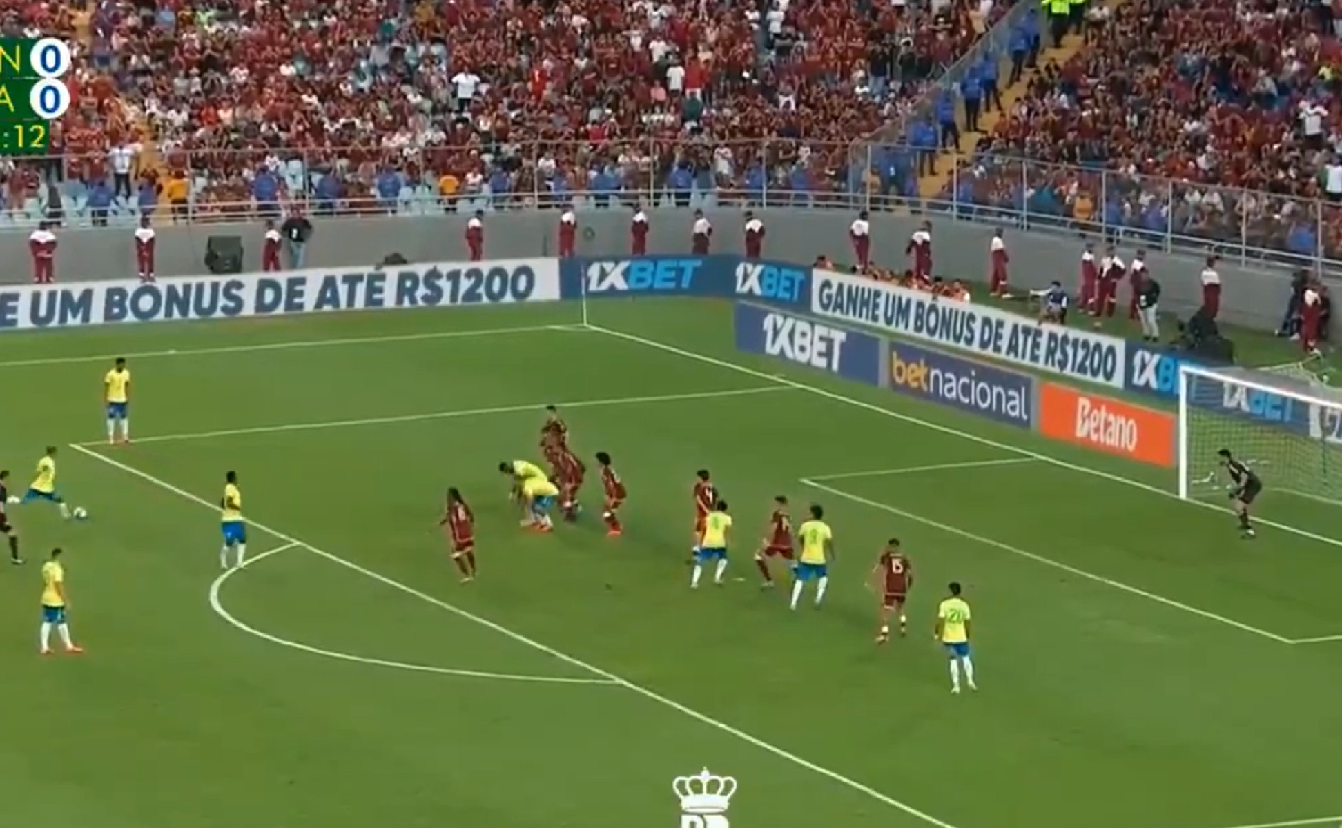 Ασταμάτητος Ραφίνια και με τη Βραζιλία – Σκόραρε με φαουλάρα (vid)