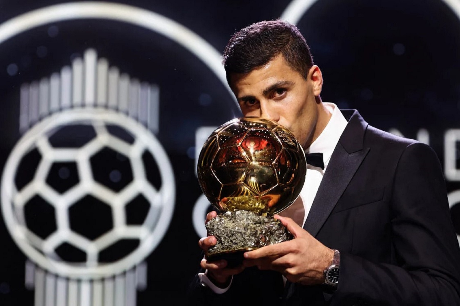 Ο Ρόδρι… δίκασε τη Ρεάλ: «Πρέπει να ξέρουν και να χάνουν»