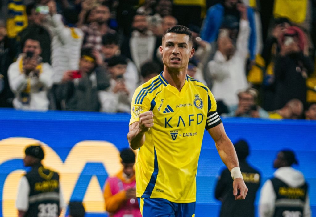 915… και συνεχίζει – Τους κάνει πλάκα ο Κριστιάνο, χάρισε τρίποντο στην Αλ-Νασρ (vid)