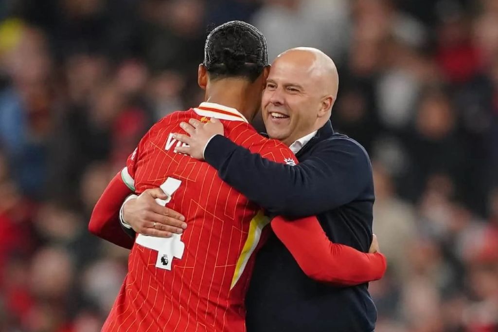 Πλήρης αποθέωση Σλοτ απ’ τον Φαν Ντάικ: «Μας έδωσε νέο αέρα»