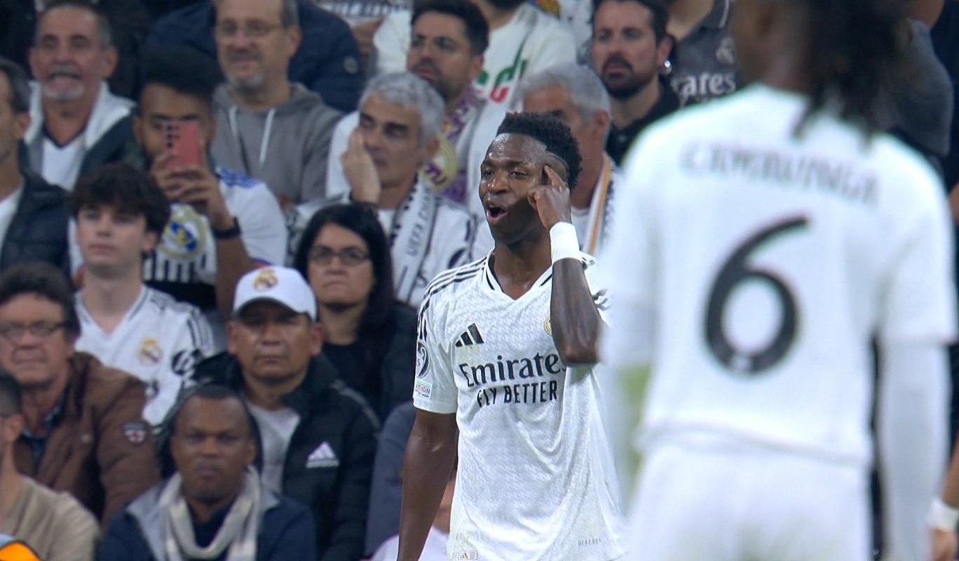 Βίντεο έπος από την Μίλαν – Σατιρίζει και γλεντάει τον Βινίσιους (vid)