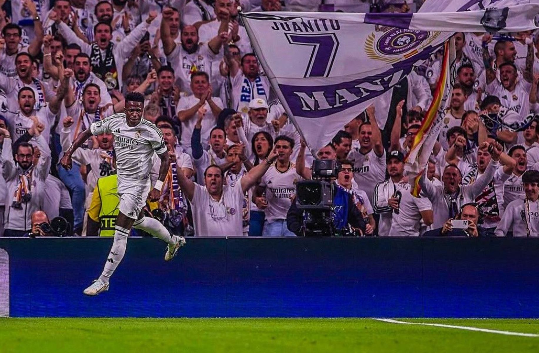 Κάνει… πλάκα ο Βινίσιους και καθαρίζει για τη «Βασίλισσα» (vid)