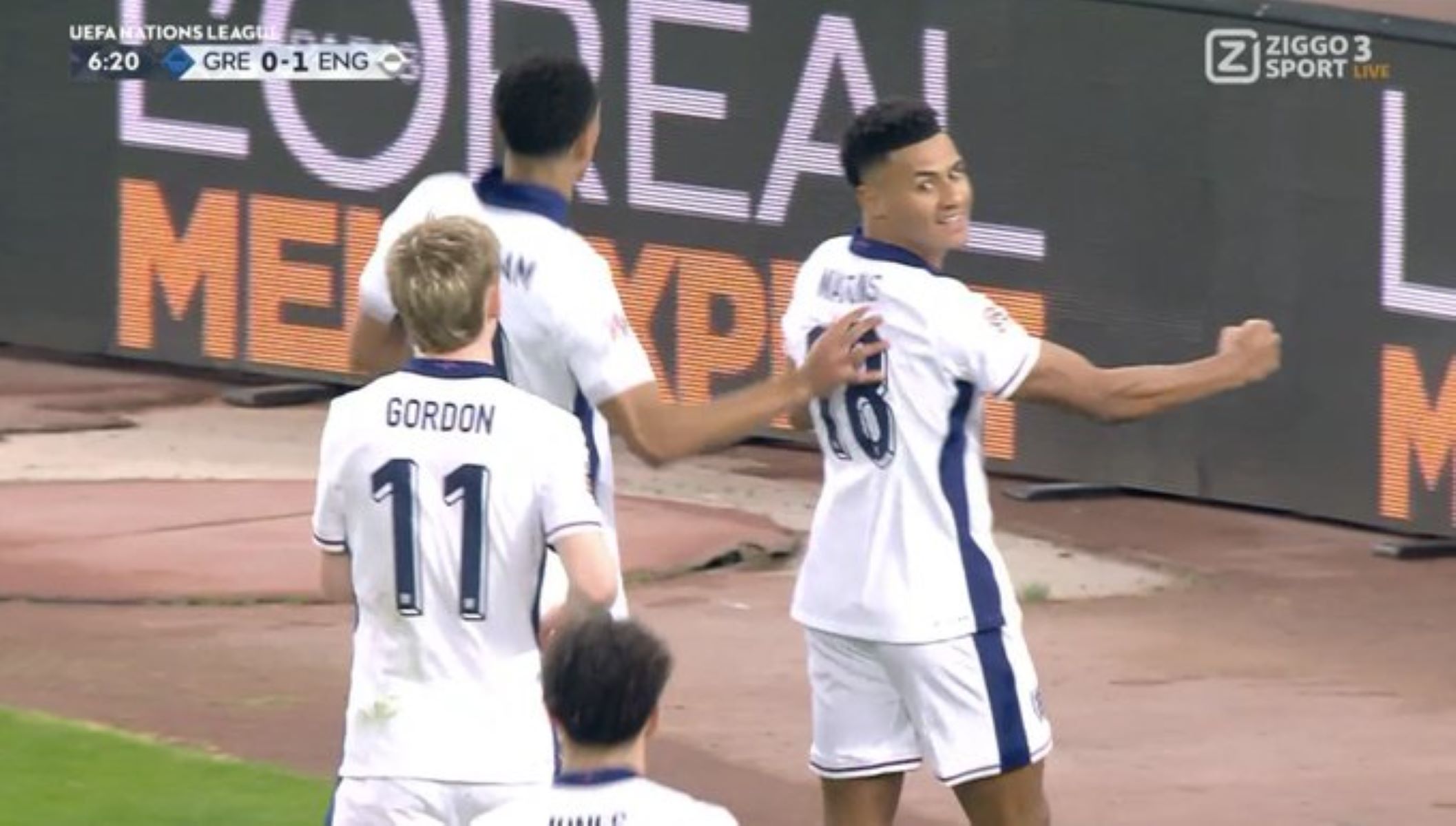 Ελλάδα – Αγγλία: Ο Γουότκινς σκοράρει και… παγώνει το ΟΑΚΑ (vid)