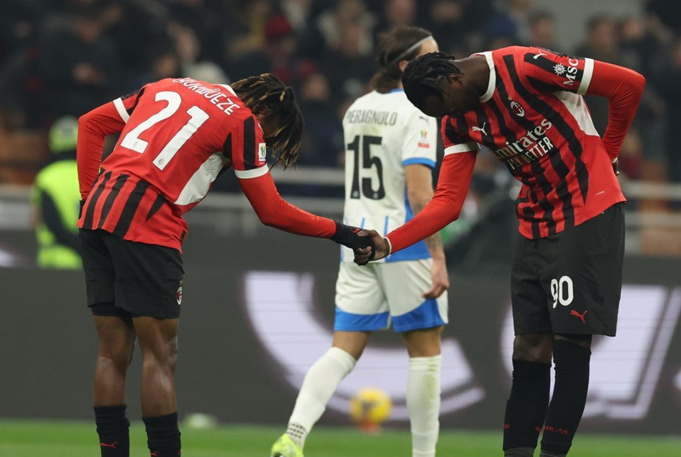 Χάσαμε το μέτρημα… Ακόμα σκοράρει η Μίλαν! (vid)