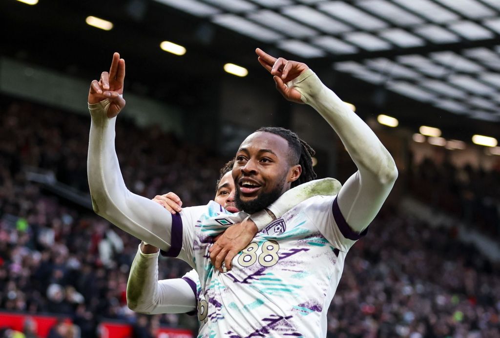 «Τρίμπαλο» της Μπόρνμουθ και… δράμα η Γιουνάιτεντ (vid)