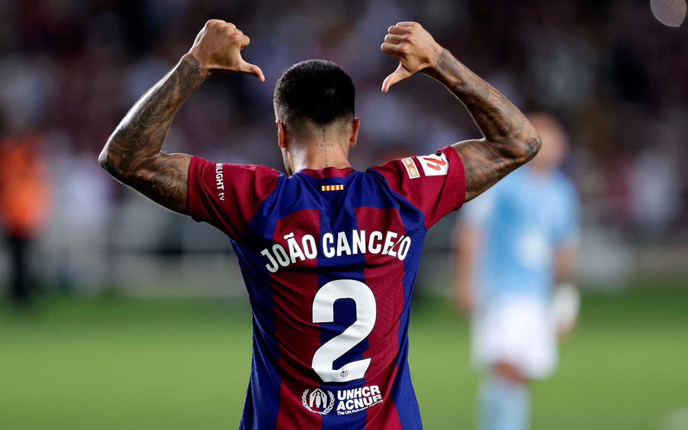 Ο Κανσέλο πέφτει στα… γόνατα για να επιστρέψει στην Μπαρτσελόνα!