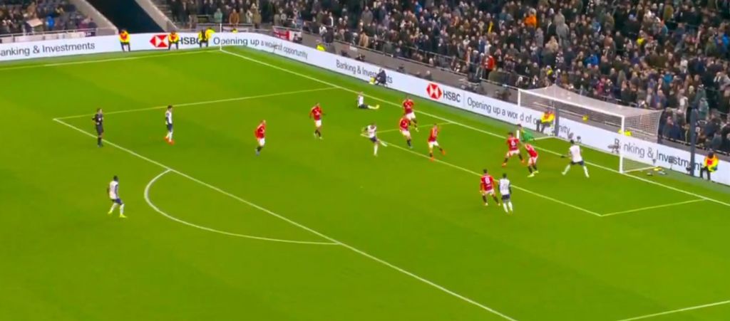 Χαρίζει η άμυνα της Γιουνάιτεντ και ο Κουλουσέφσκι από κοντά το 2-0! (vid)