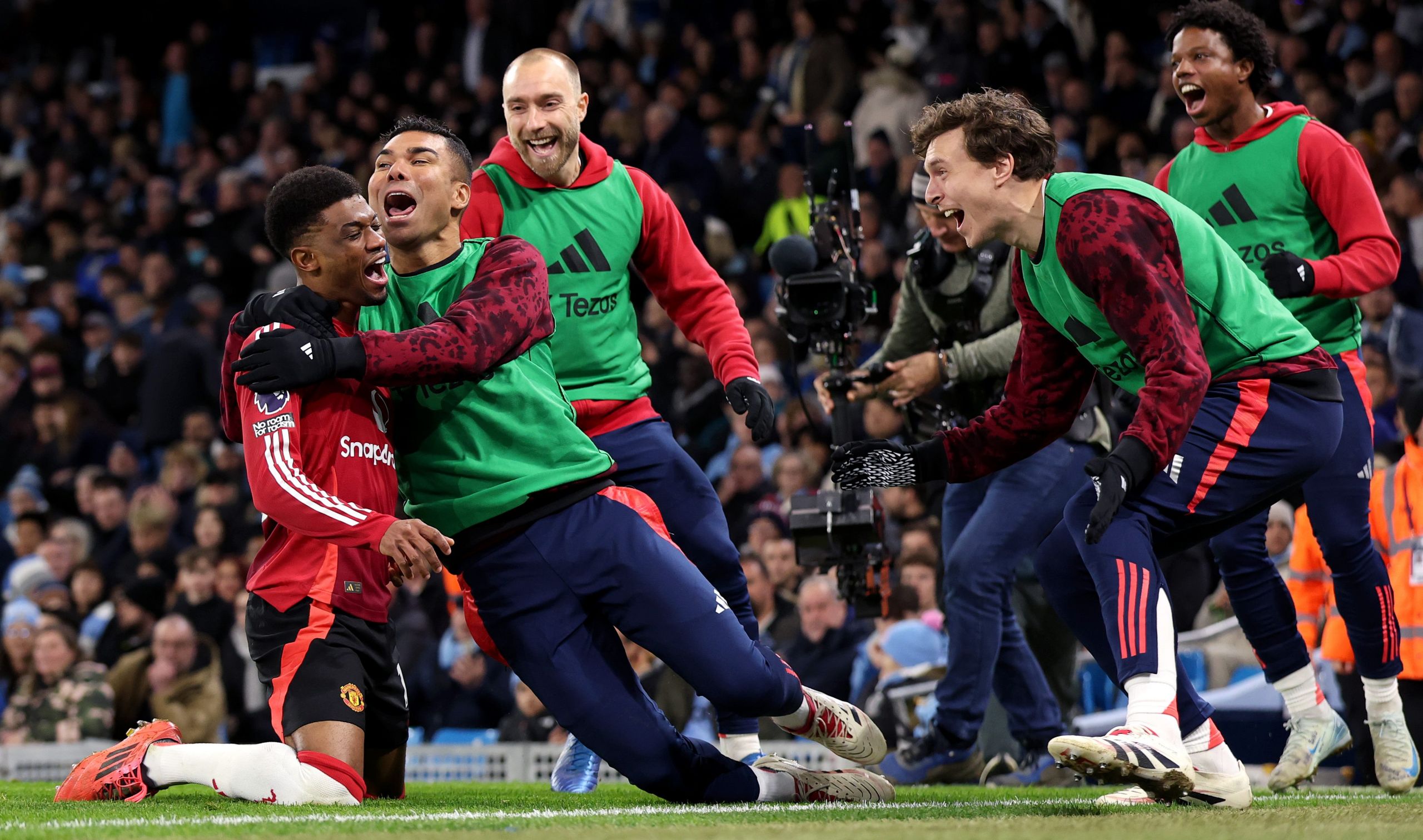 Μάντσεστερ Γιουνάιτεντ: Τα δύο γκολ που έστειλαν ΑΔΙΑΒΑΣΤΗ τη Σίτι μέσα σε 2 λεπτά! (vids)