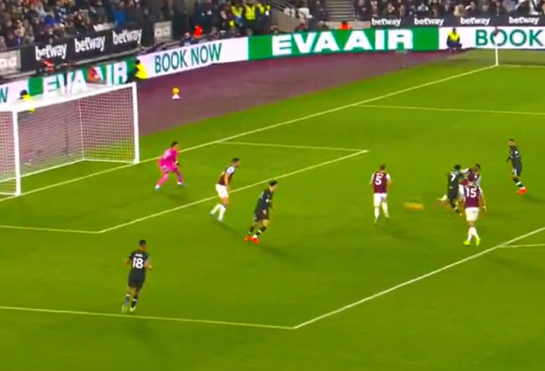 Το… έσταξε ο Ντίαζ – Προβάδισμα η Λίβερπουλ επί της Γουέστ Χαμ (vid)