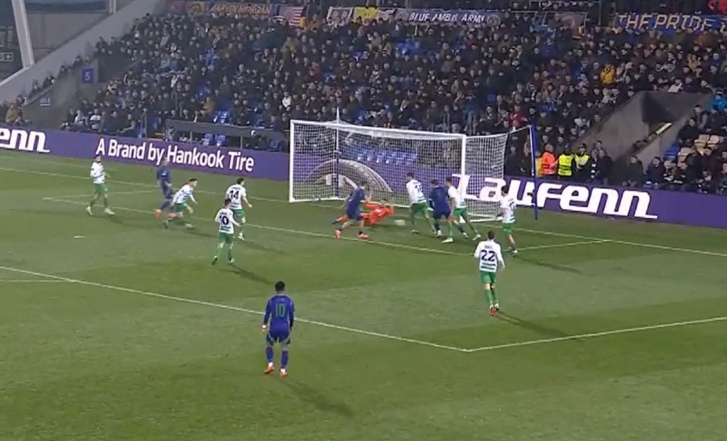 Μια, δύο, τρεις και το… παστέλωσε ο Τζούρισιτς (vid)