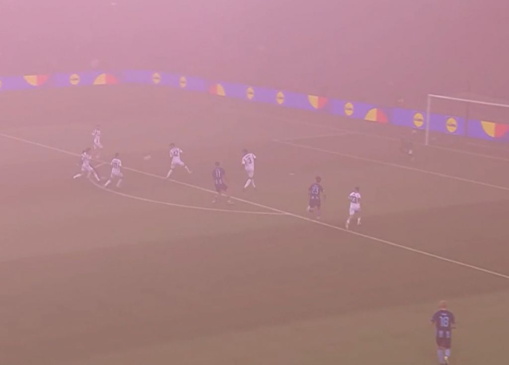 Το γκολ της Τζουργκάρντεν που δεν είδε κανείς μέσα στην ομίχλη (vid)