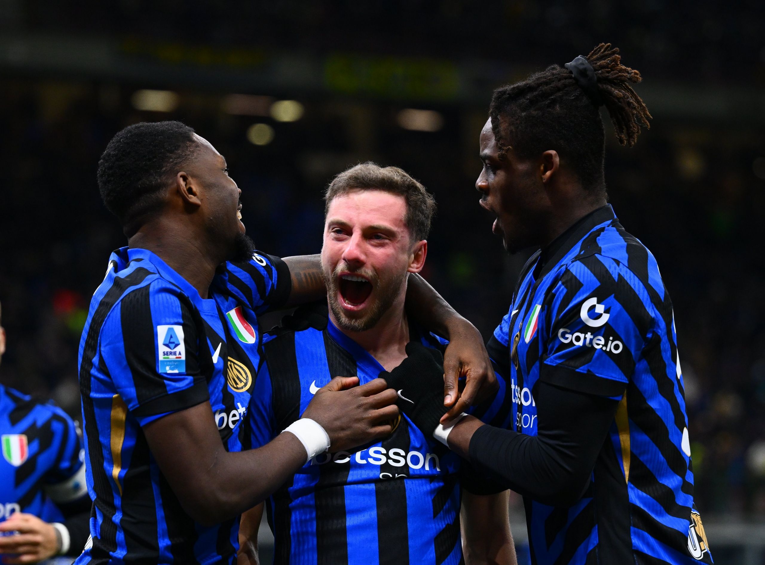 Η Ίντερ δεν μασάει – Τρίποντο και κοιτάζει στα «μάτια» την κορυφή (vid)