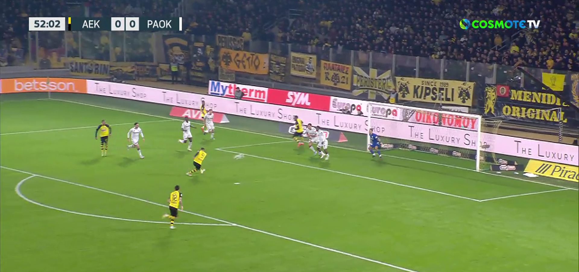 Στην ΑΕΚ κυριαρχεί… τρέλα: Έβαλε γκολ ο Έρικ Λαμέλα! (vid)