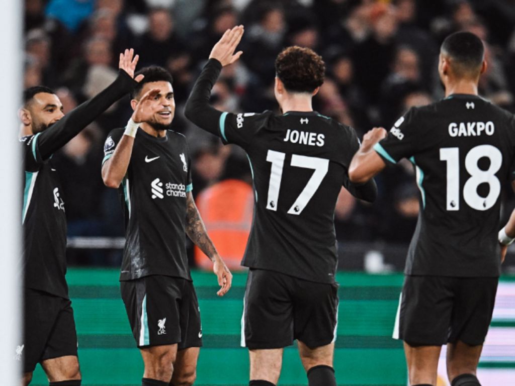 Κόκκινο «σφυροκόπημα» στο Λονδίνο για την ασταμάτητη Λίβερπουλ (vid)