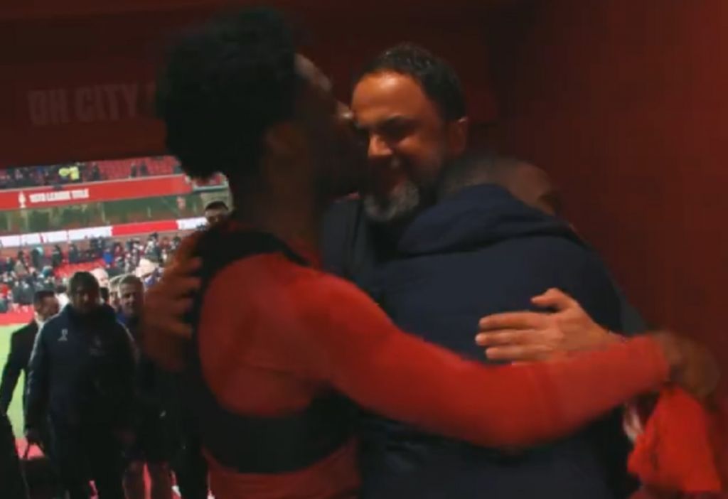 «Τρελαμένος» Μαρινάκης μετά την τεράστια νίκη της Νότιγχαμ επί της Άστον Βίλα (vid)