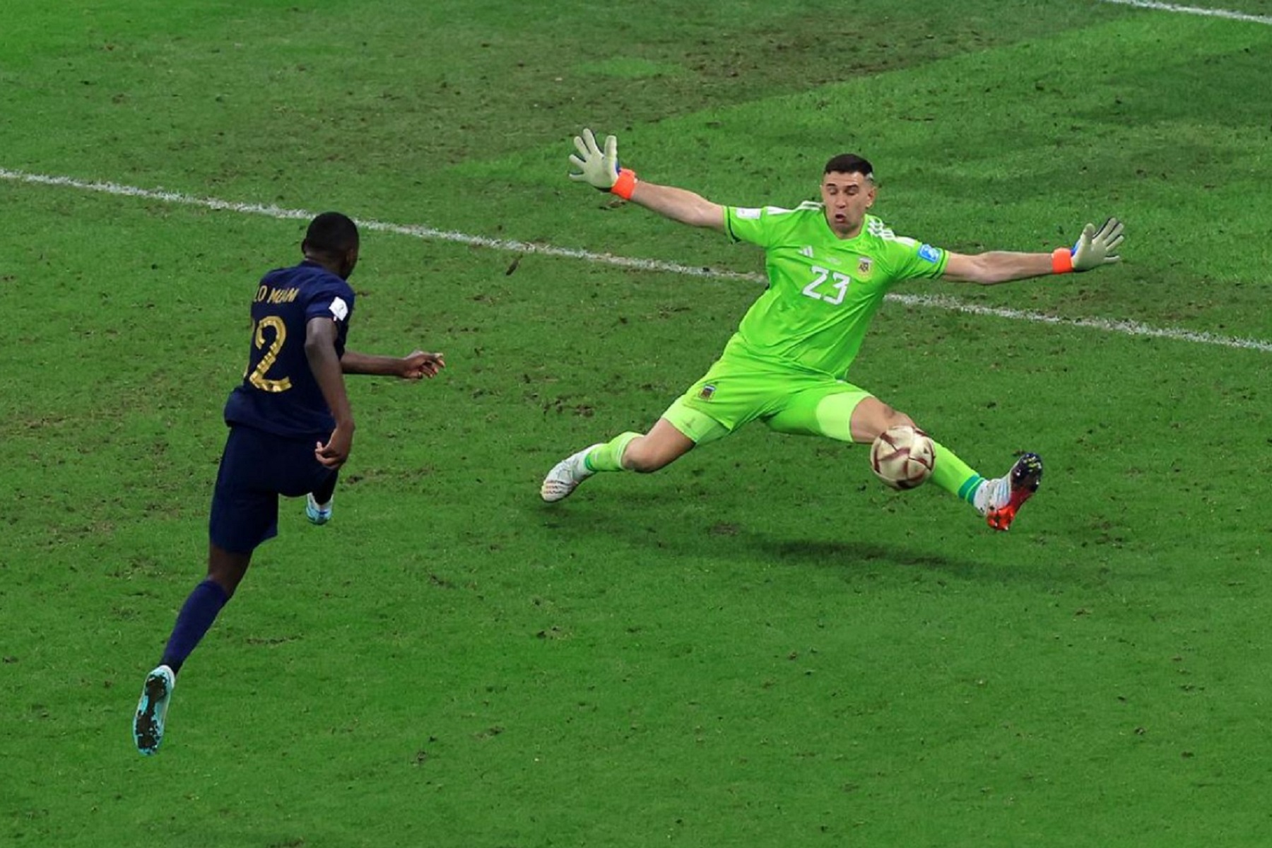 Η… άνιωθη απάντηση του Μαρτίνες για την απόκρουση στον τελικό του Μουντιάλ! (vid)