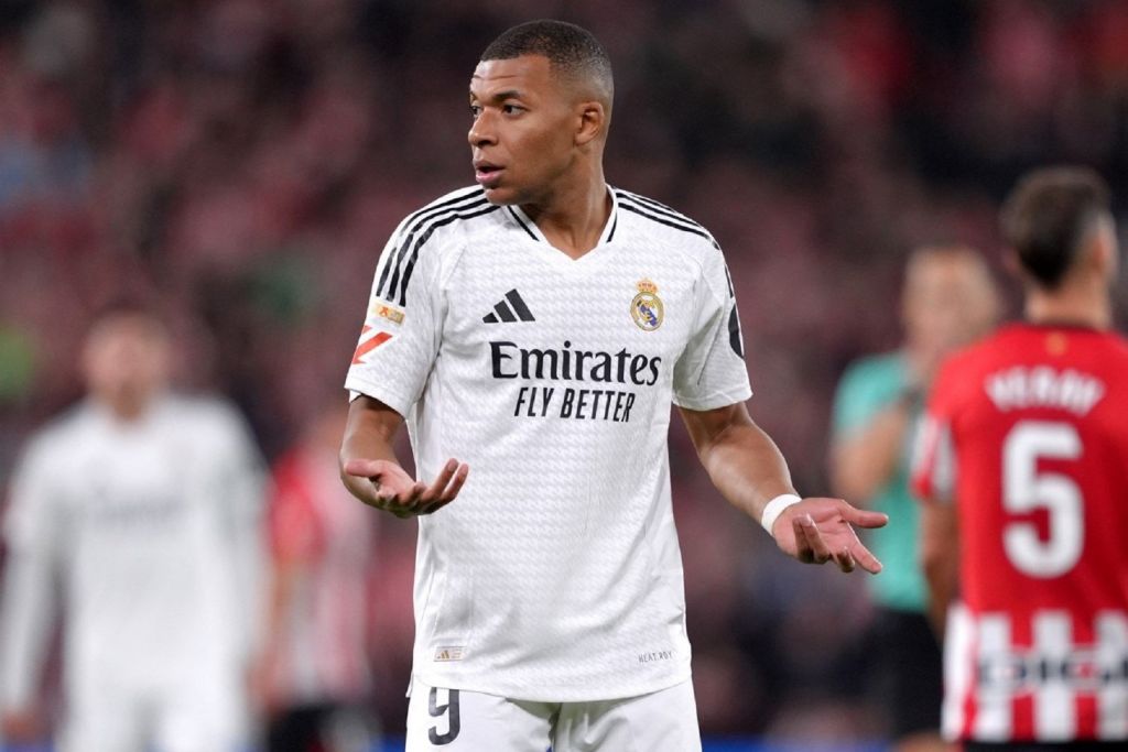 Μπαπέ: «Κάποια στιγμή, ο κόσμος πρέπει να το ακούσει από εμένα»