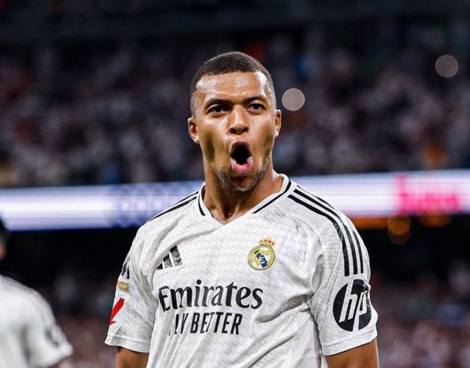 «Τρίποντο» με Μπέλιγχαμ – Μπαπέ και η Ρεάλ βάζει… φωτιά στη La Liga (vid)