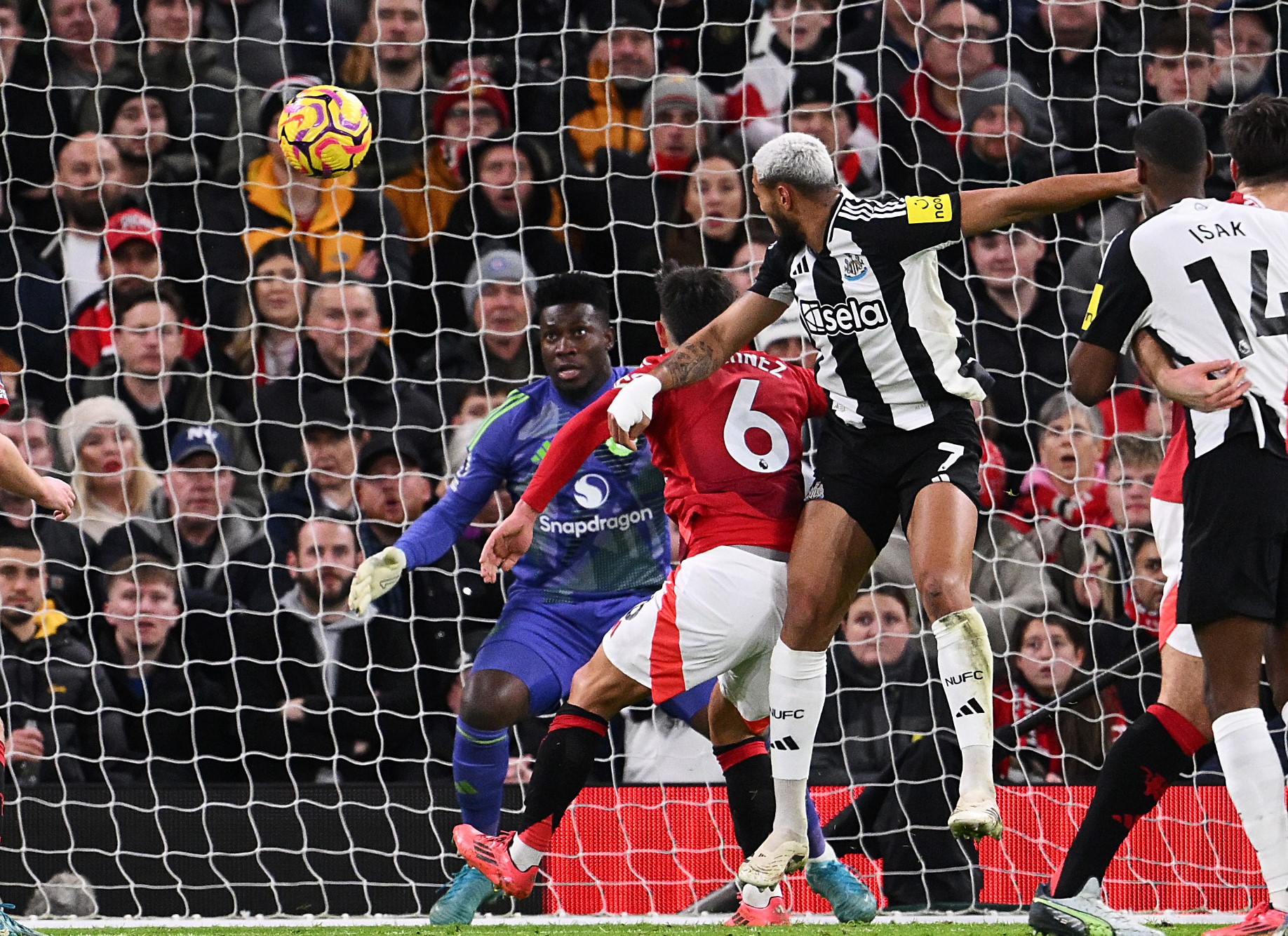 Εικόνα θλίψης για την Γιουνάιτεντ – Διπλό… αγγαρεία για την Νιούκαστλ (vid)