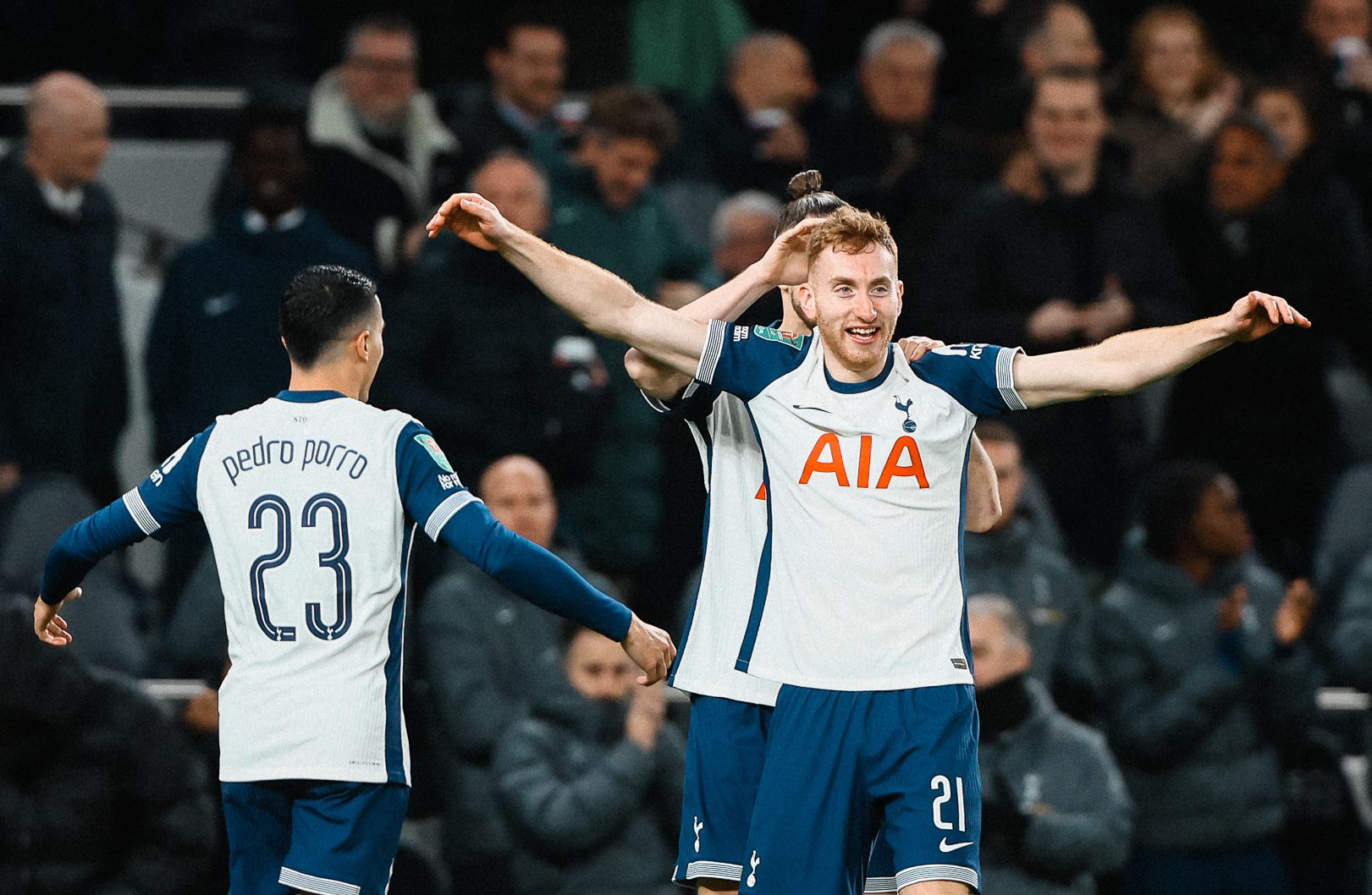 Άγιε μου Βασίλη σε παρακαλώ… Φέρε -επιτέλους- ένα τρόπαιο για την Τότεναμ! (vids)