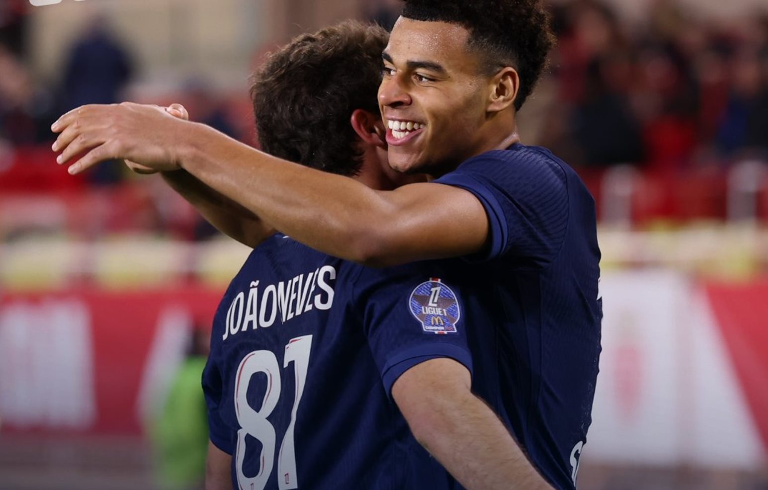 Με φινέτσα και… αλητεία η Παρί πήρε το «διπλό» στο Μονακό! (vids)