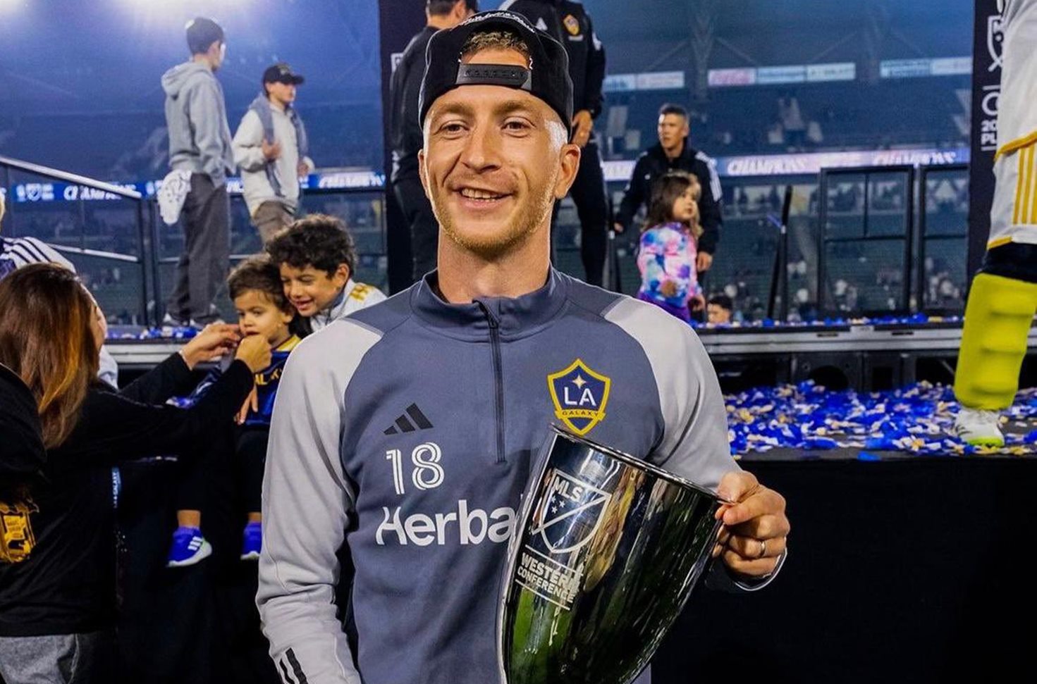 Έσπασε την πιο μεγάλη… κατάρα ο Ρόις: Έγινε πρωταθλητής! (pics)