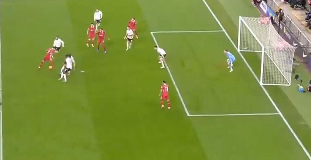 Στα… κάγκελα ο Σαλάχ με τους συμπαίκτες του – Δεν του έδωσε κανείς την πάσα (vid)