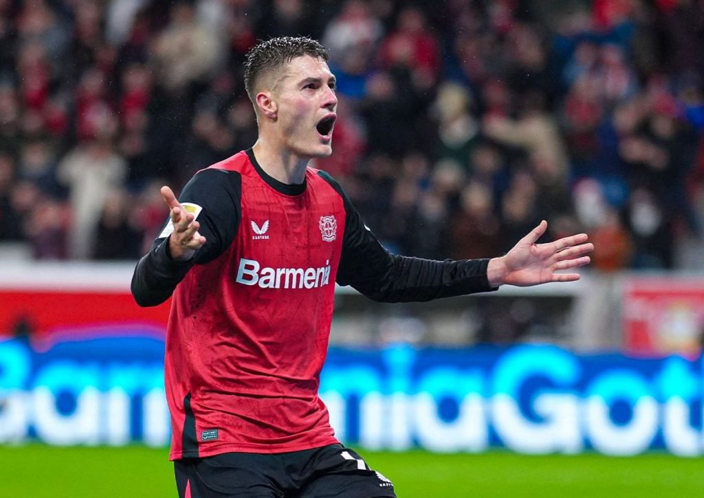 «Καρέ» Σικ και η 5αστερη Λεβερκούζεν ξεκινά το κυνήγι της Μπάγερν (vid)