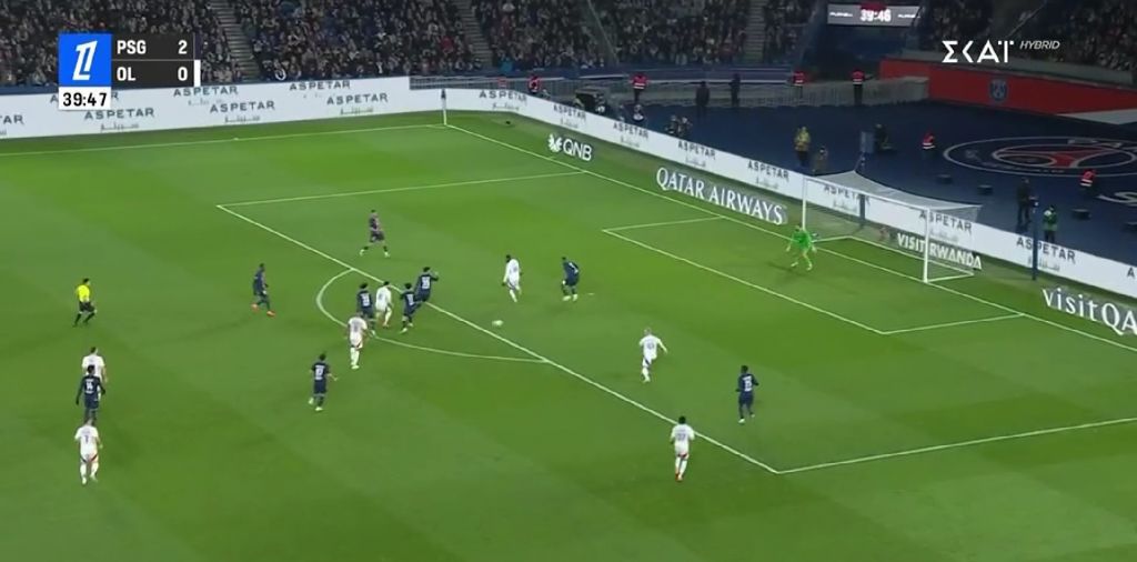 «Άρρωστη» μπαλιά από τον Τσερκί: Άφησε… παγωτό την άμυνα της Παρί! (vid)