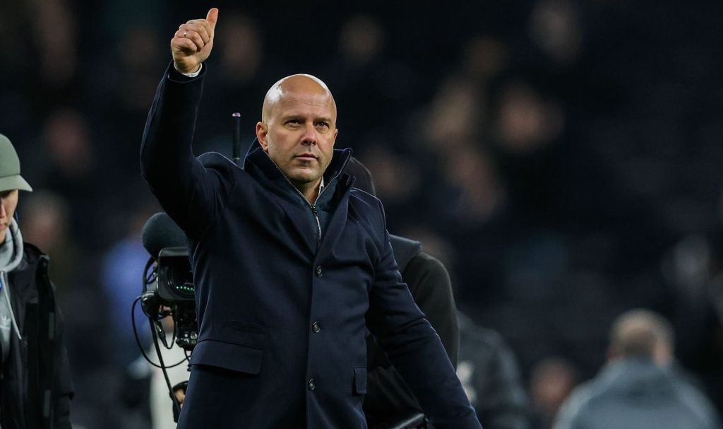 O Σλοτ «τάπωσε» δημοσιογράφο όταν τον ρώτησε για τα συμβόλαια που… καίνε τη Λίβερπουλ!