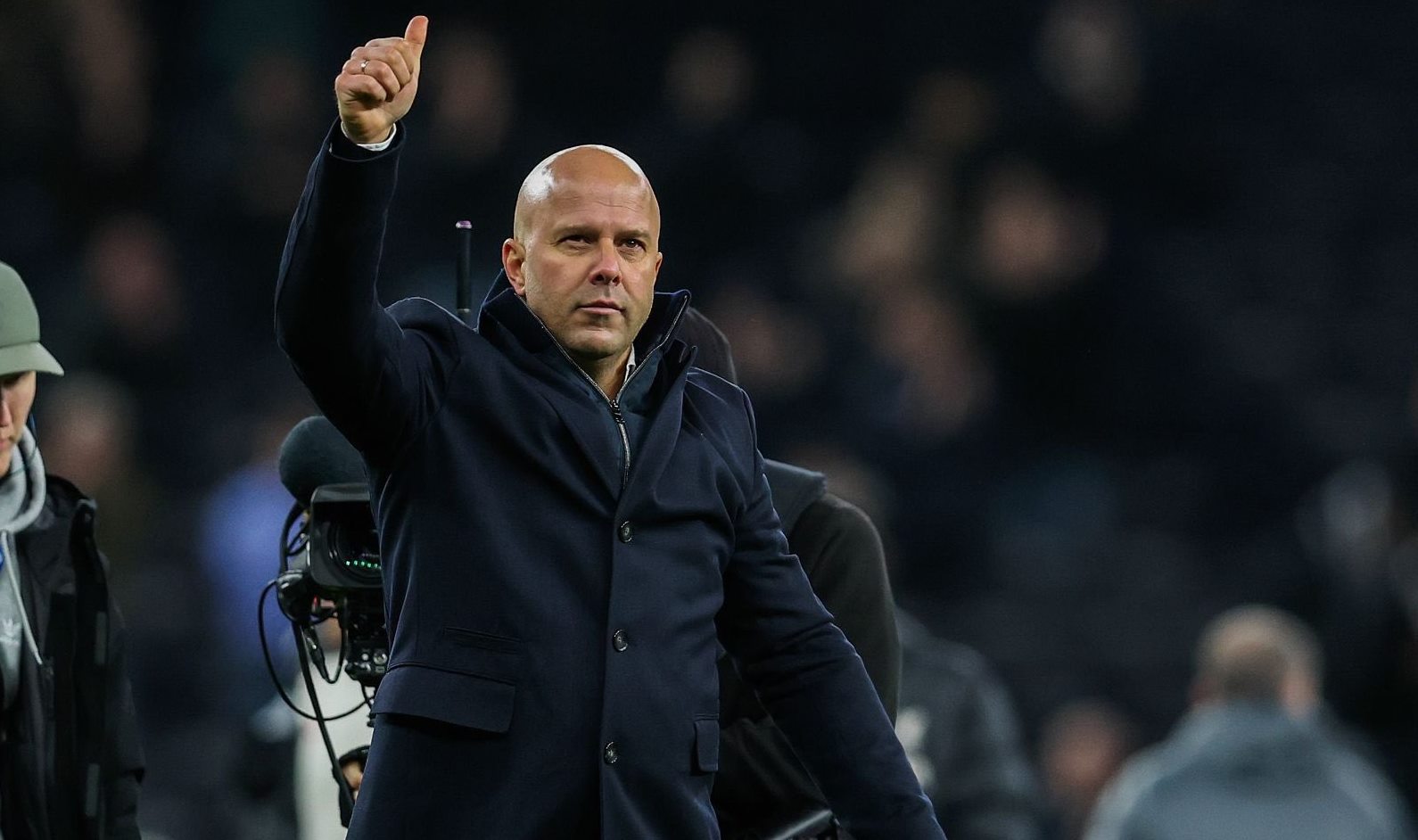 O Σλοτ «τάπωσε» δημοσιογράφο όταν τον ρώτησε για τα συμβόλαια που… καίνε τη Λίβερπουλ!