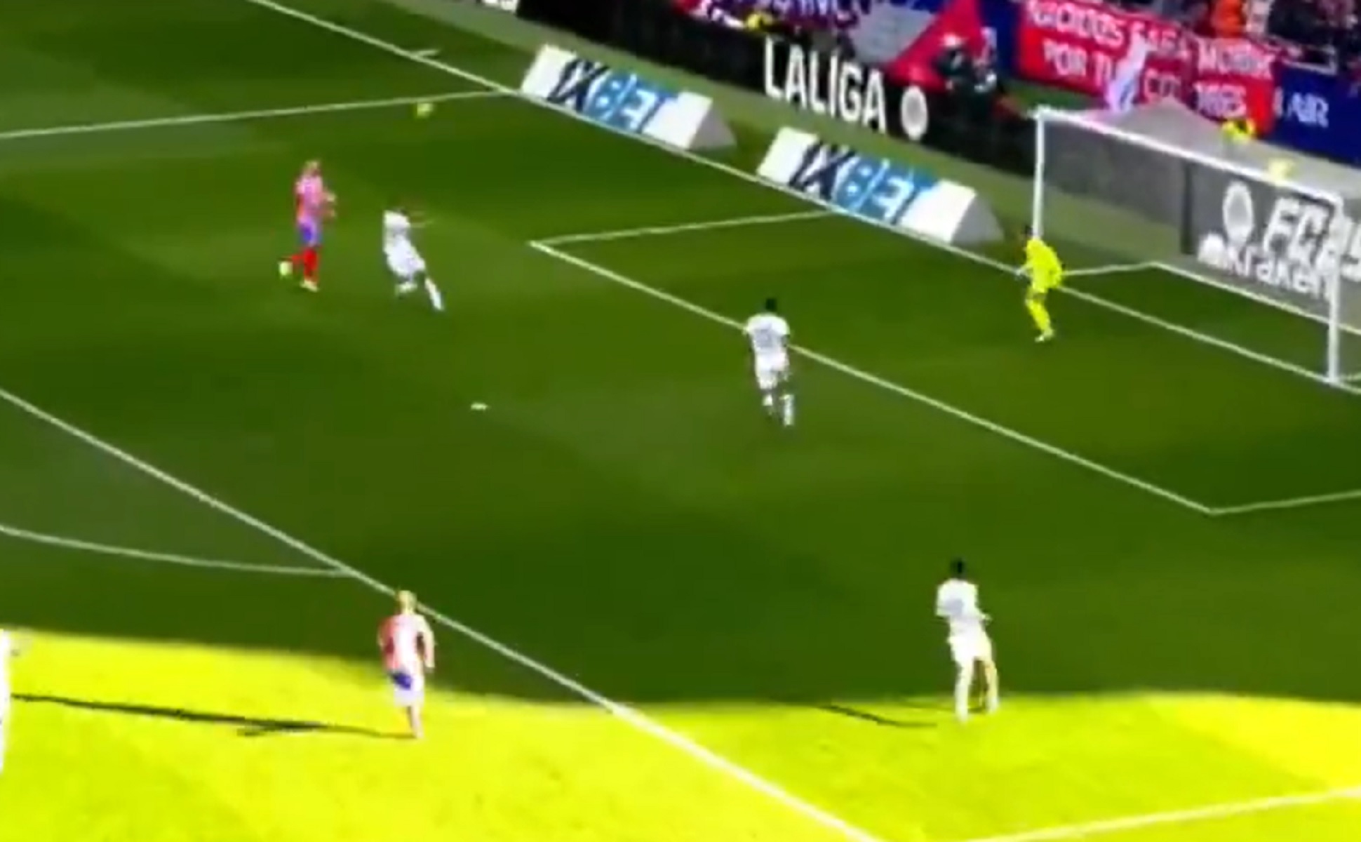 Κεφαλιά με το… ζύγι – Πανέμορφο γκολ της Ατλέτικο από τον Σόρλοθ (vid)