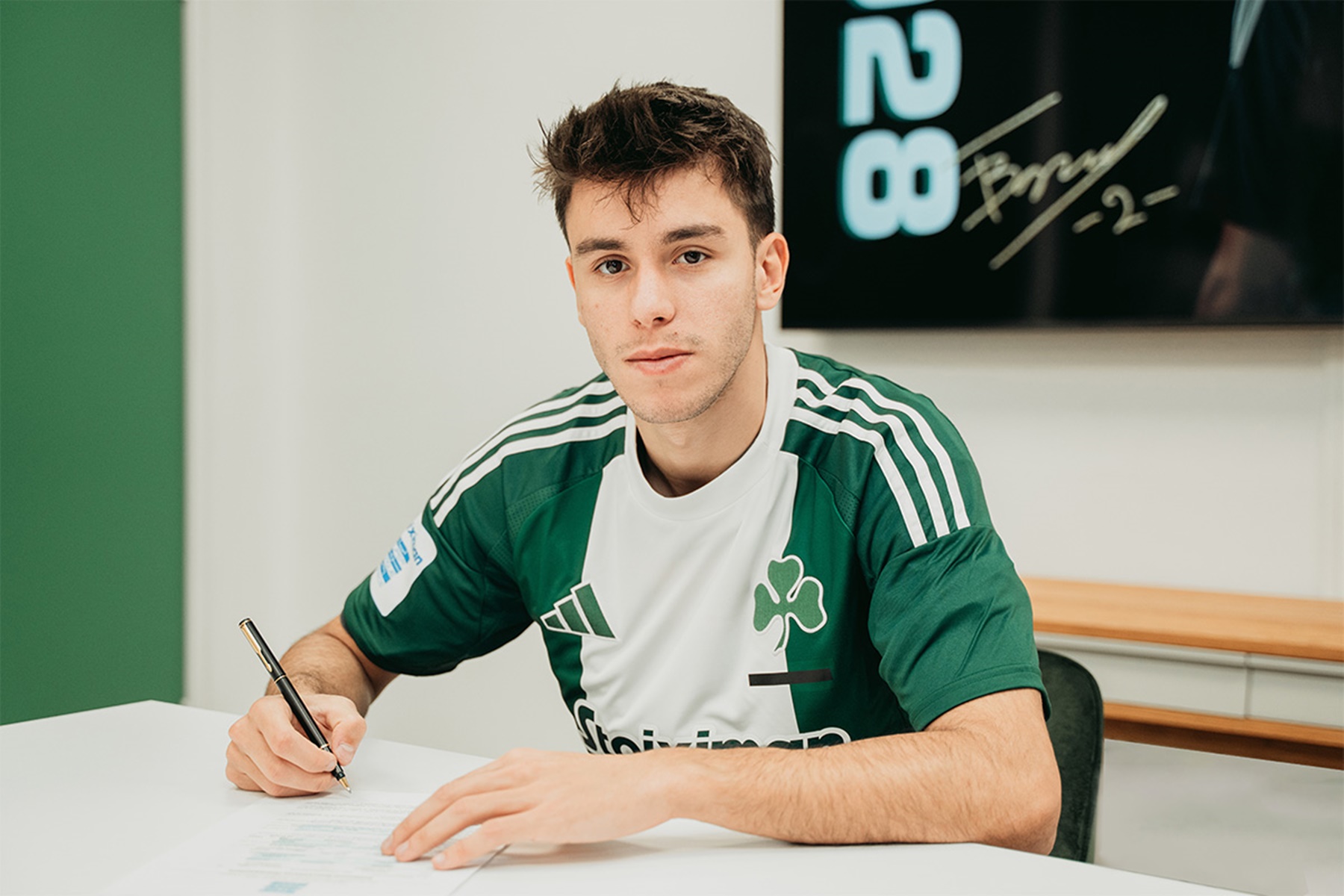 Παναθηναϊκός: Το συγκινητικό βίντεο του «Τριφυλλιού» στην ανανέωση Βαγιαννίδη (vid)