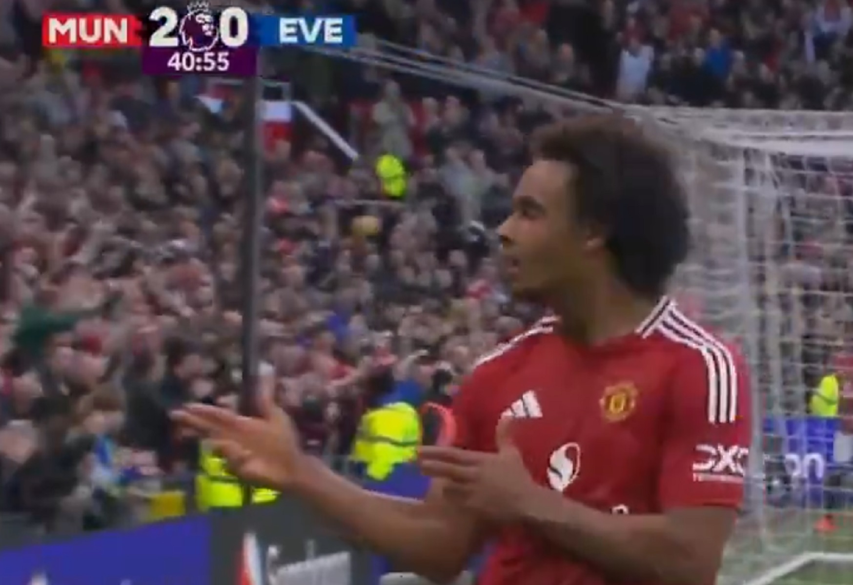 «Ξεμπουκώνει η Γιουνάιτεντ, ρίχνει «δίμπαλο» στην Έβερτον (vid)