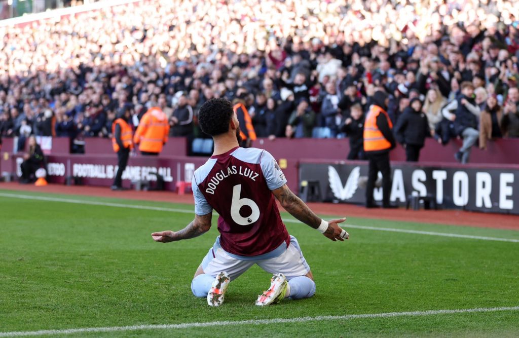 Sky Sports: «Δύο ομάδες από την Premier League θέλουν τον Ντούγκλας Λουίς»